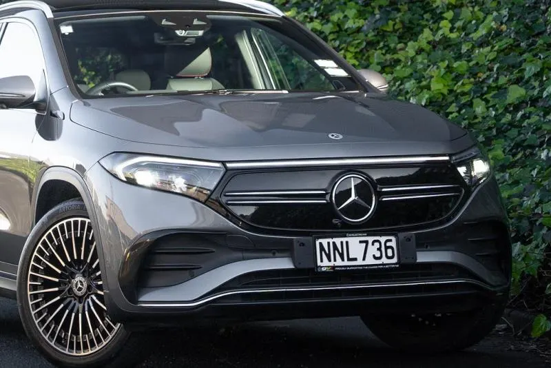 2021 Mercedes-Benz EQA 250 AMG Line (66kWh) — photo 4
