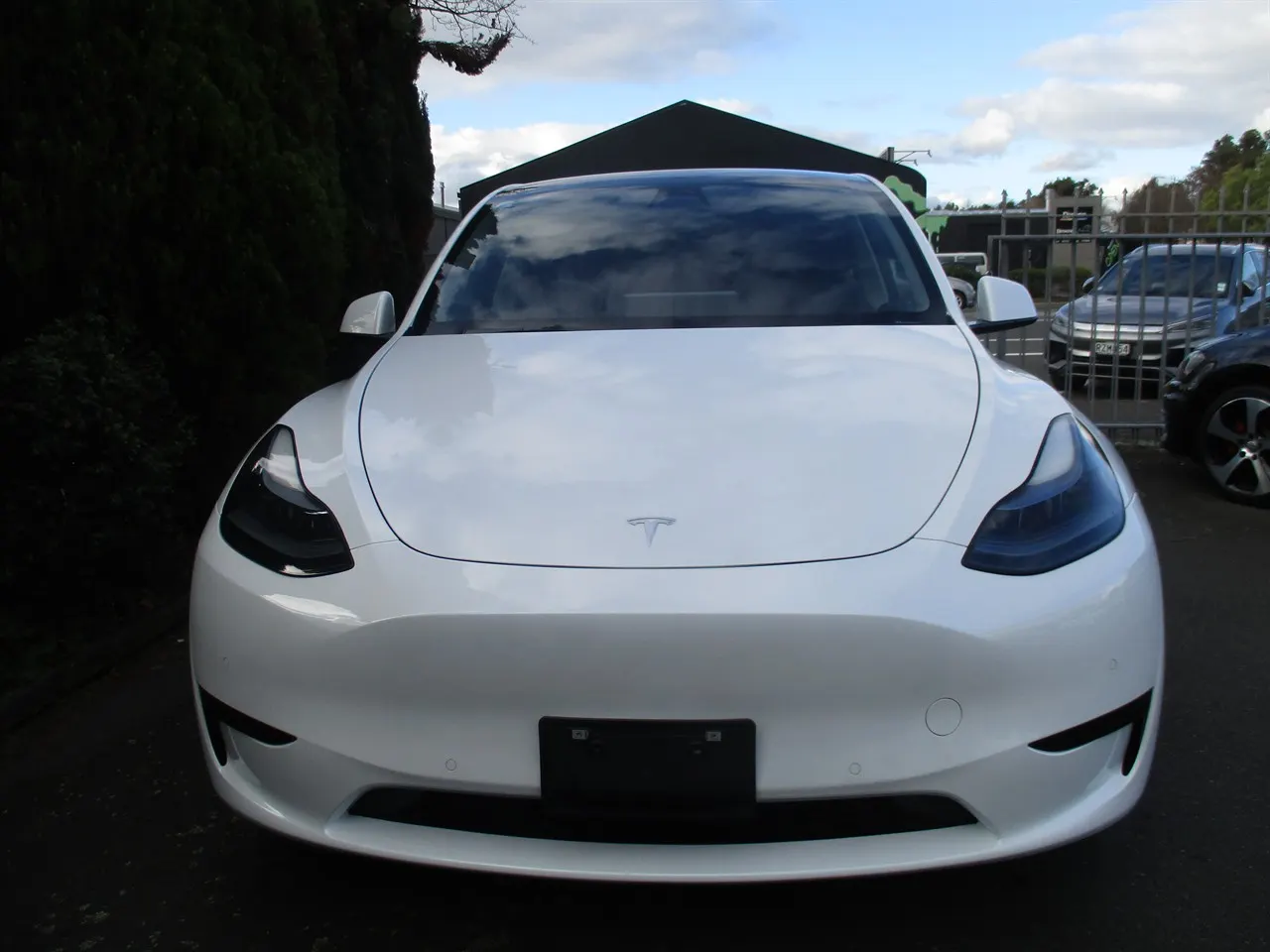 2023 Tesla Model Y Rear Wheel Drive — photo 2