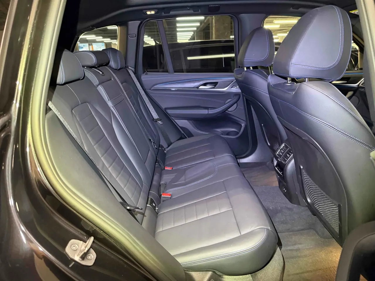 2022 BMW iX3 Motorsport — photo 7