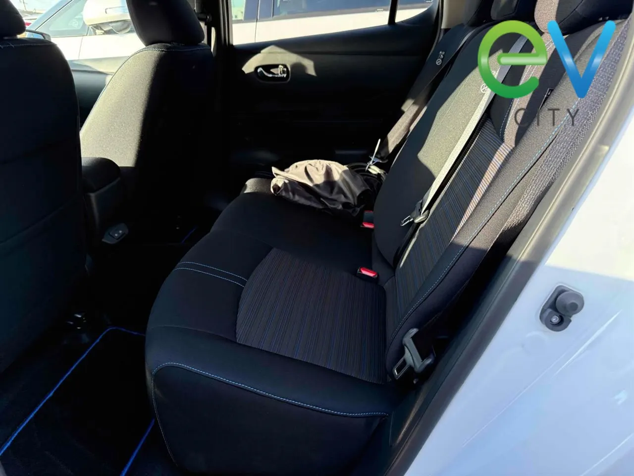 2024 Nissan Leaf X (40kWh) — photo 10
