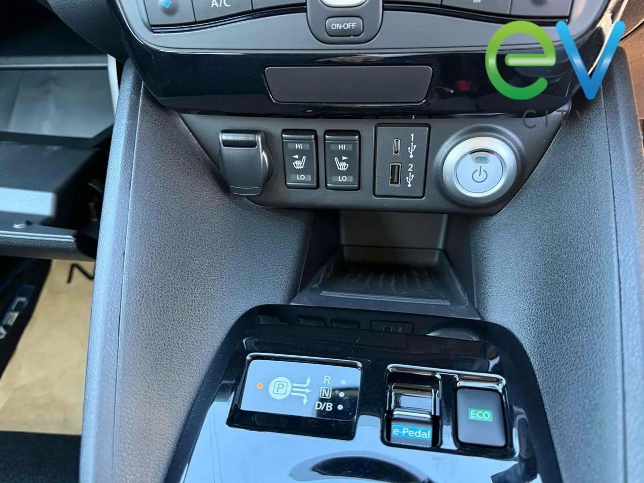 2024 Nissan Leaf X (40kWh) — photo 8