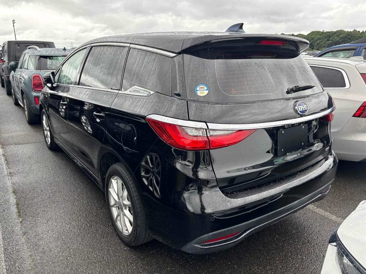 2022 BYD e6 GL Gen2 (71.7kWh) — photo 2