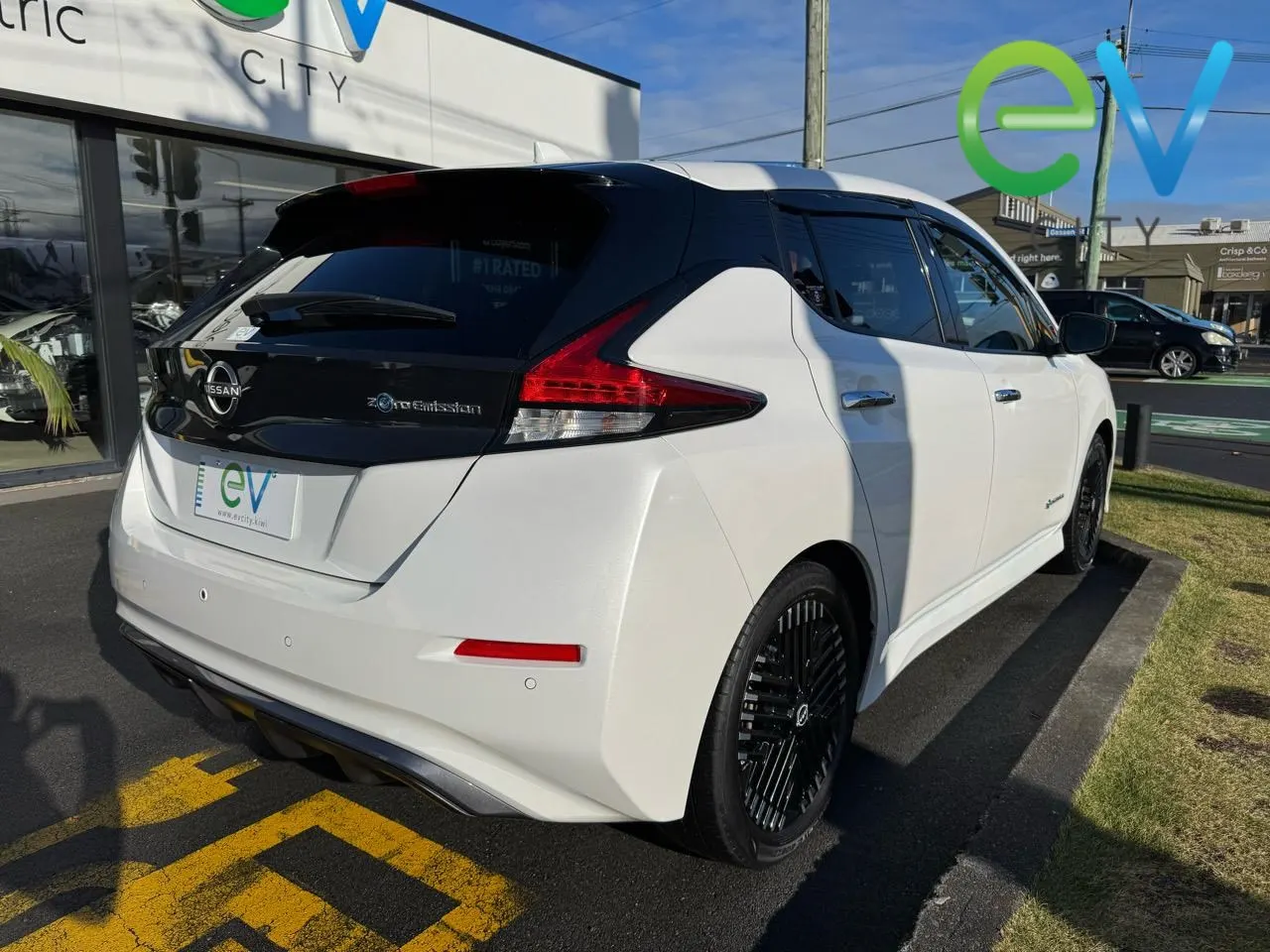 2022 Nissan Leaf X (40kWh), photo 3