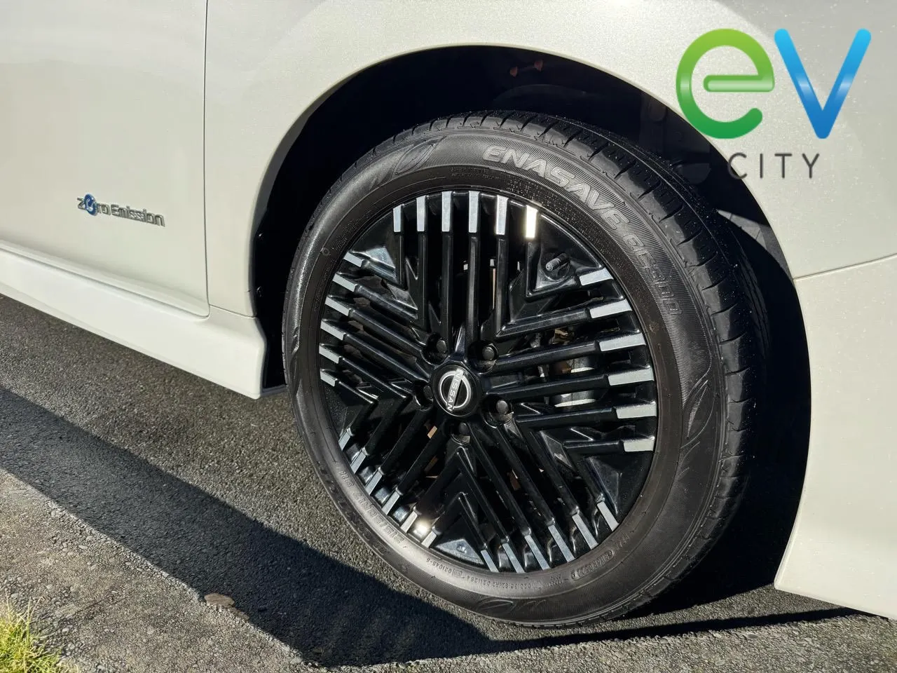 2022 Nissan Leaf X (40kWh), photo 17