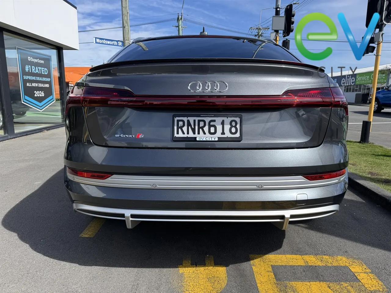 2022 Audi E-Tron S SPORTBACK 9, photo 4