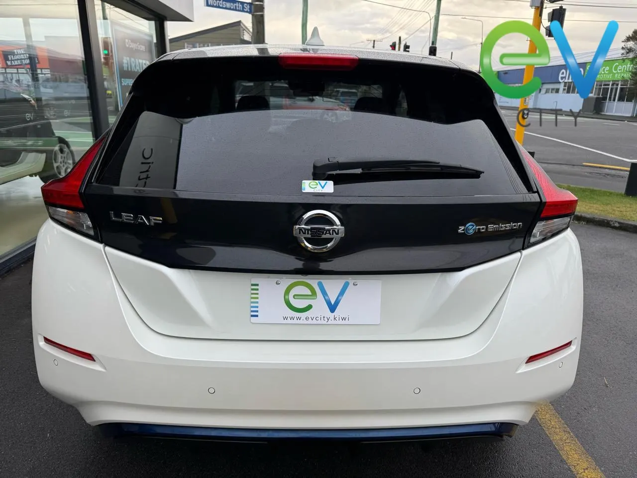 2020 Nissan Leaf e+ X (62kWh) — photo 5