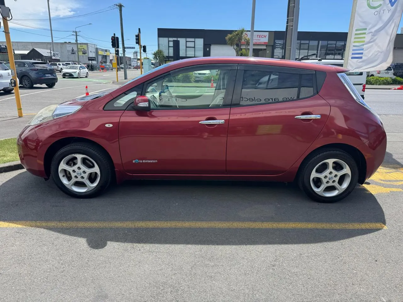 2012 Nissan LEAF G 24kWh, photo 6