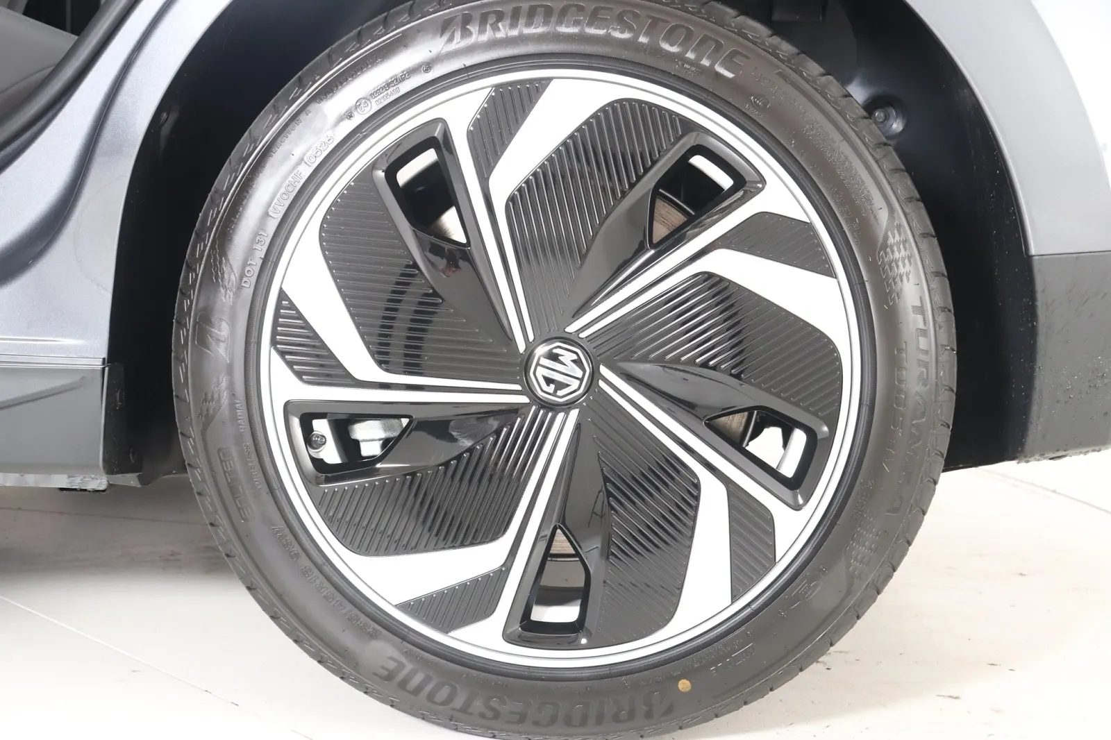 2026 MG MG4 MCE 64KW MCE, photo 7