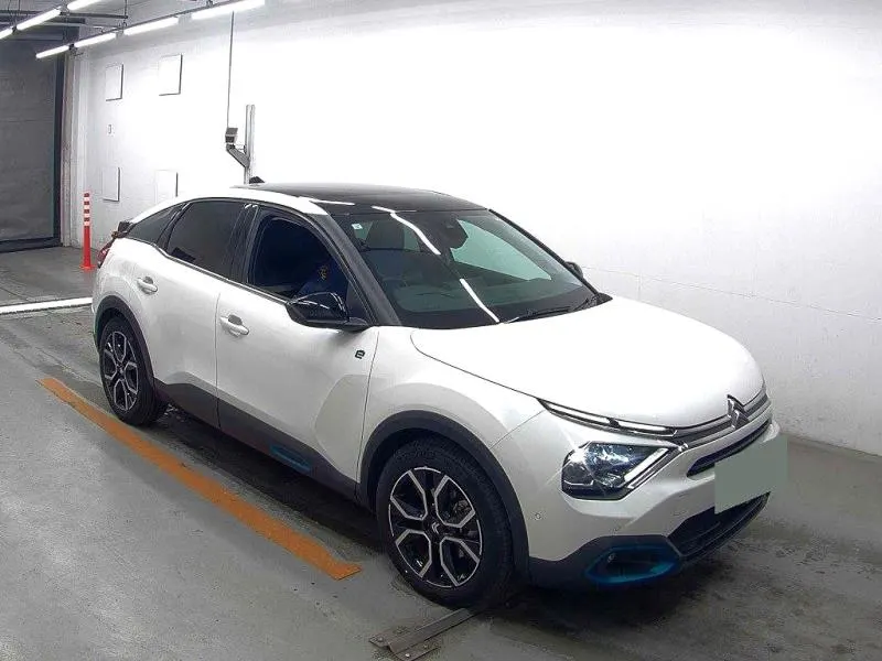 2023 Citroën ë-C4 Shine — photo 2