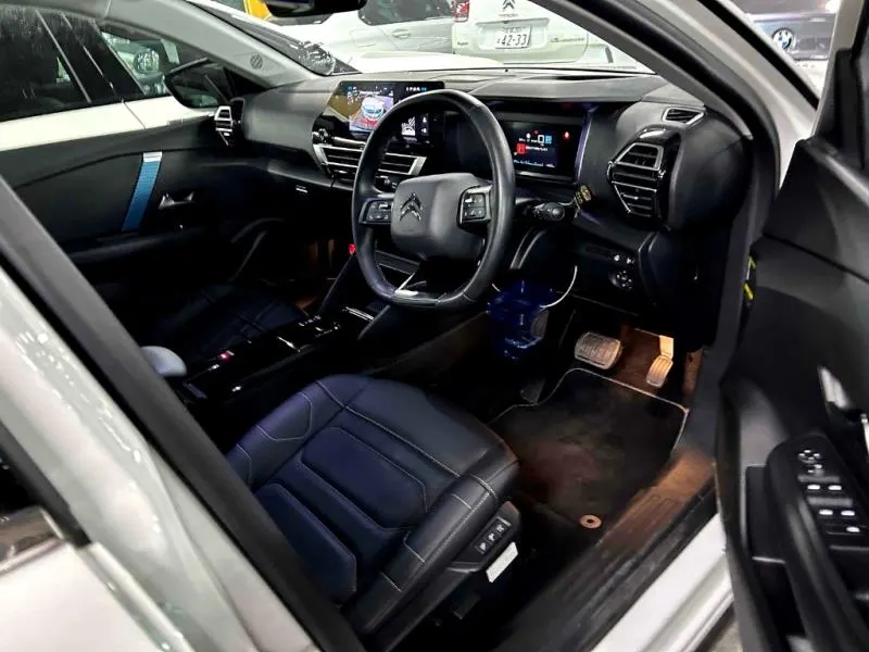 2023 Citroën ë-C4 Shine — photo 4