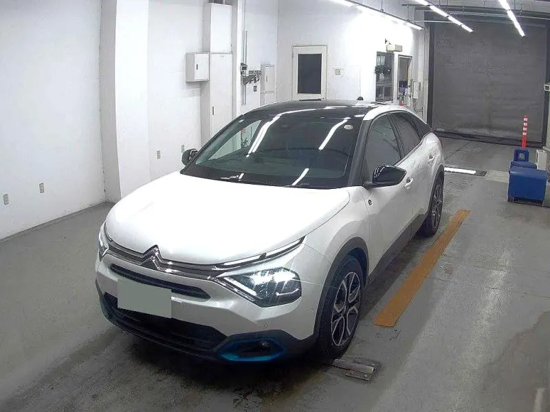 2023 Citroën ë-C4 Shine — photo 3