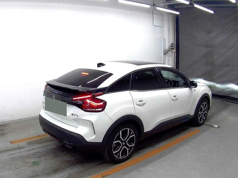 2023 Citroën ë-C4 Shine — photo 13