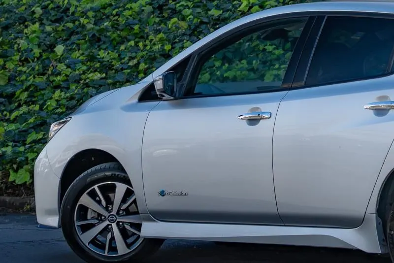 2021 Nissan Leaf e+ X (62kWh) — photo 8