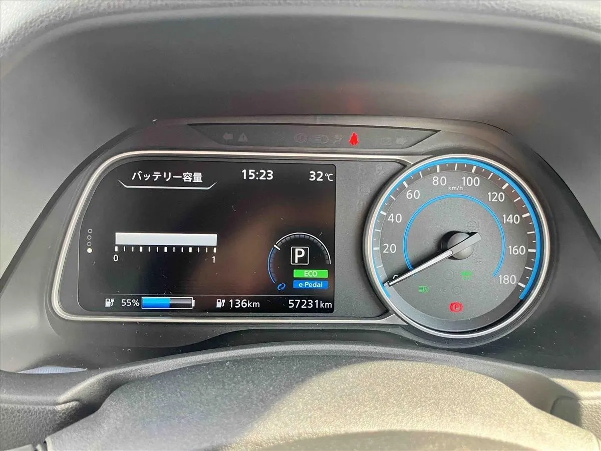 2023 Nissan Leaf X V Selection (40kWh) — photo 7