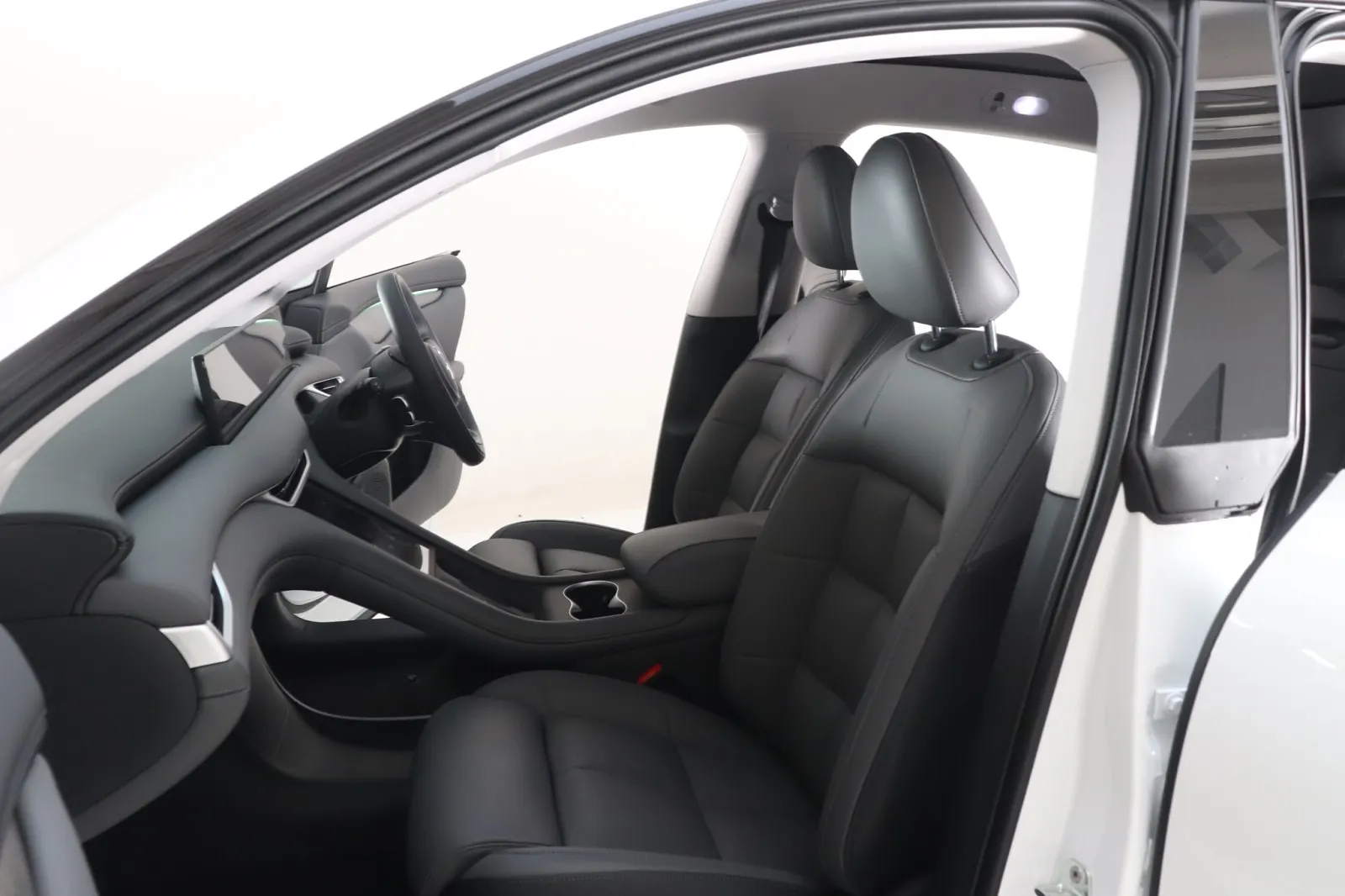 2026 MG IM6 100KwH RWD Platinum, photo 8