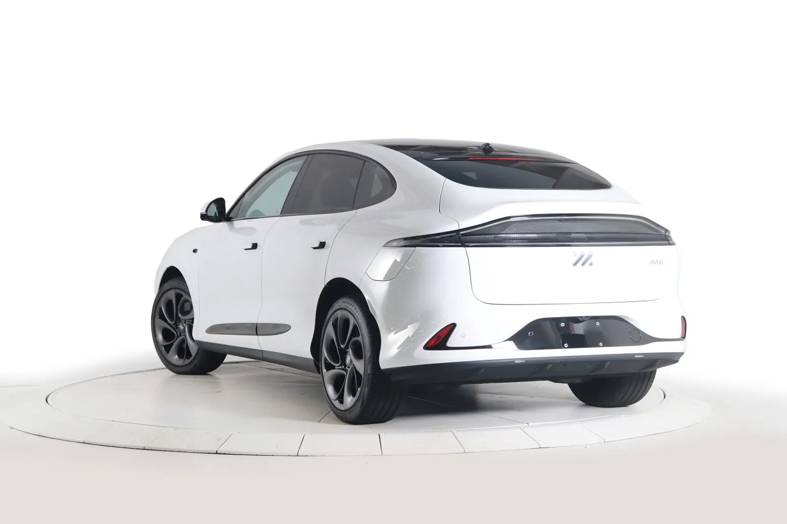 2026 MG IM6 100KwH RWD Platinum, photo 4