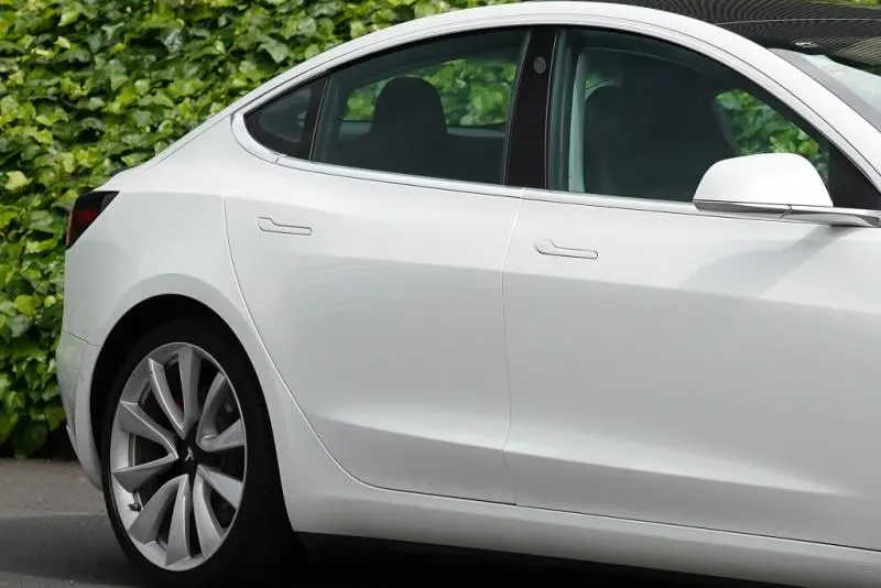 2021 Tesla Model 3 Long Range AWD (82kWh), photo 5