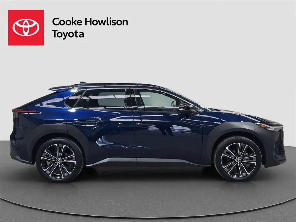 2024 Toyota bZ4X Motion AWD, photo 8