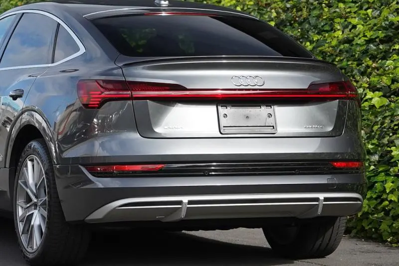 2021 Audi e-tron Sportback 55 S Line (95kWh), photo 3