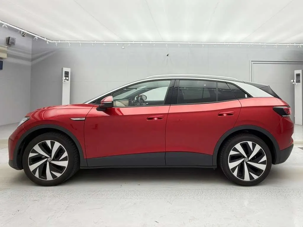 2025 Volkswagen ID.4 Pro (82kWh) — photo 7