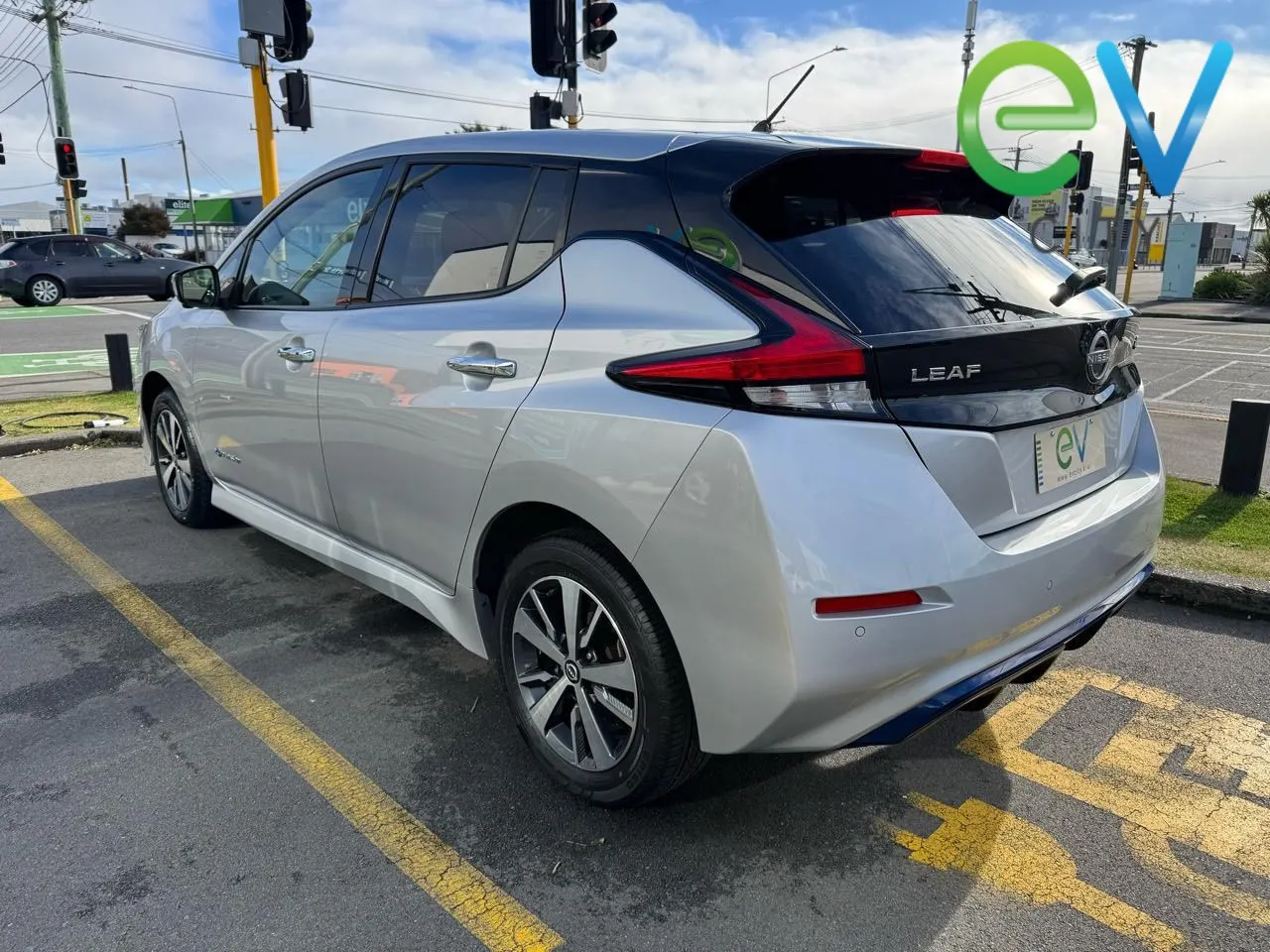 2021 Nissan Leaf X E+ (62kWh) — photo 5