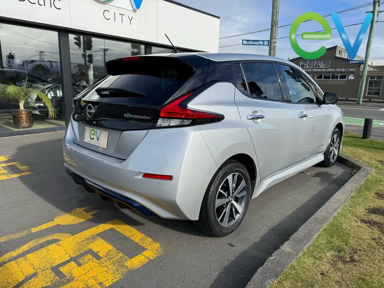 2021 Nissan Leaf X E+ (62kWh) — photo 3
