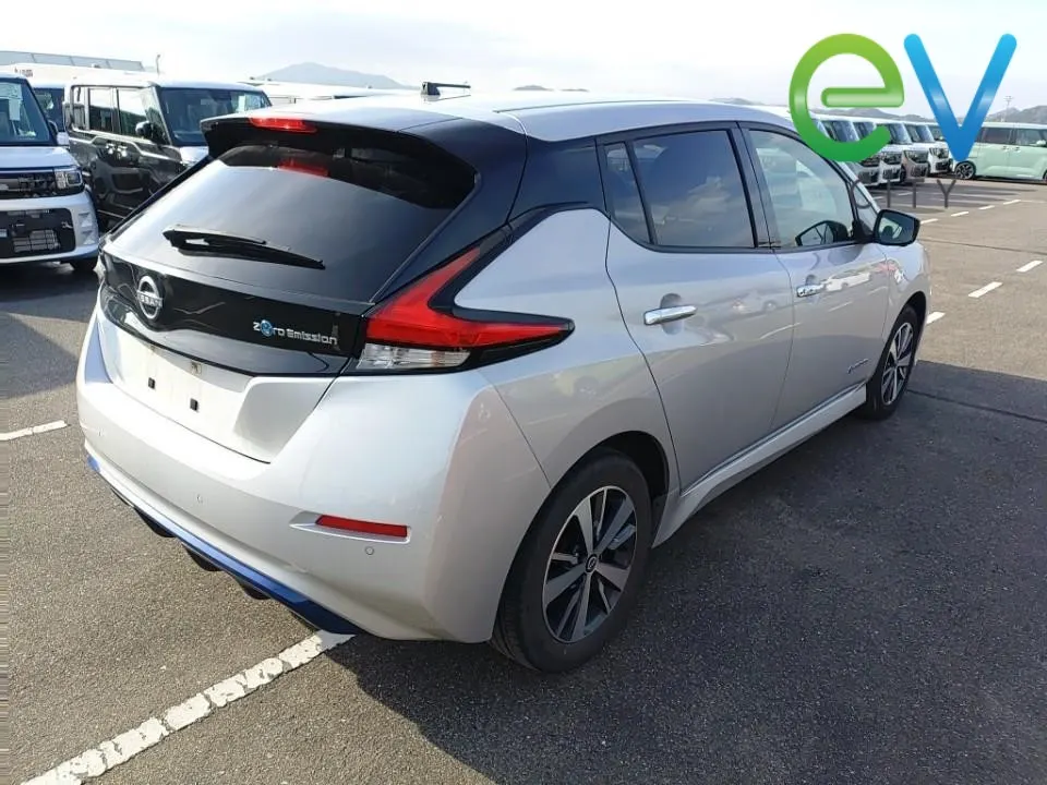 2021 Nissan Leaf X E+ (62kWh) — photo 3