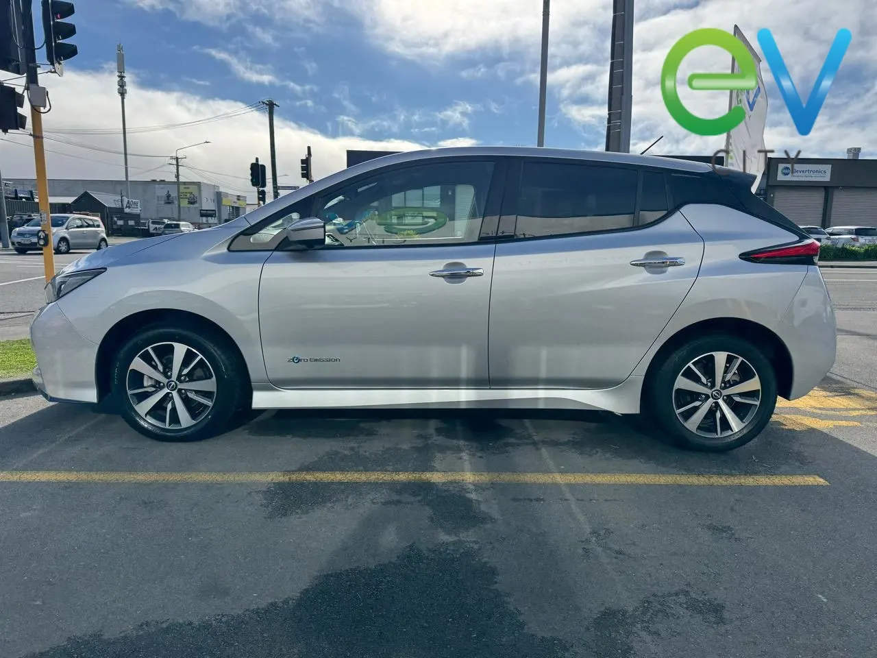 2021 Nissan Leaf X E+ (62kWh) — photo 6