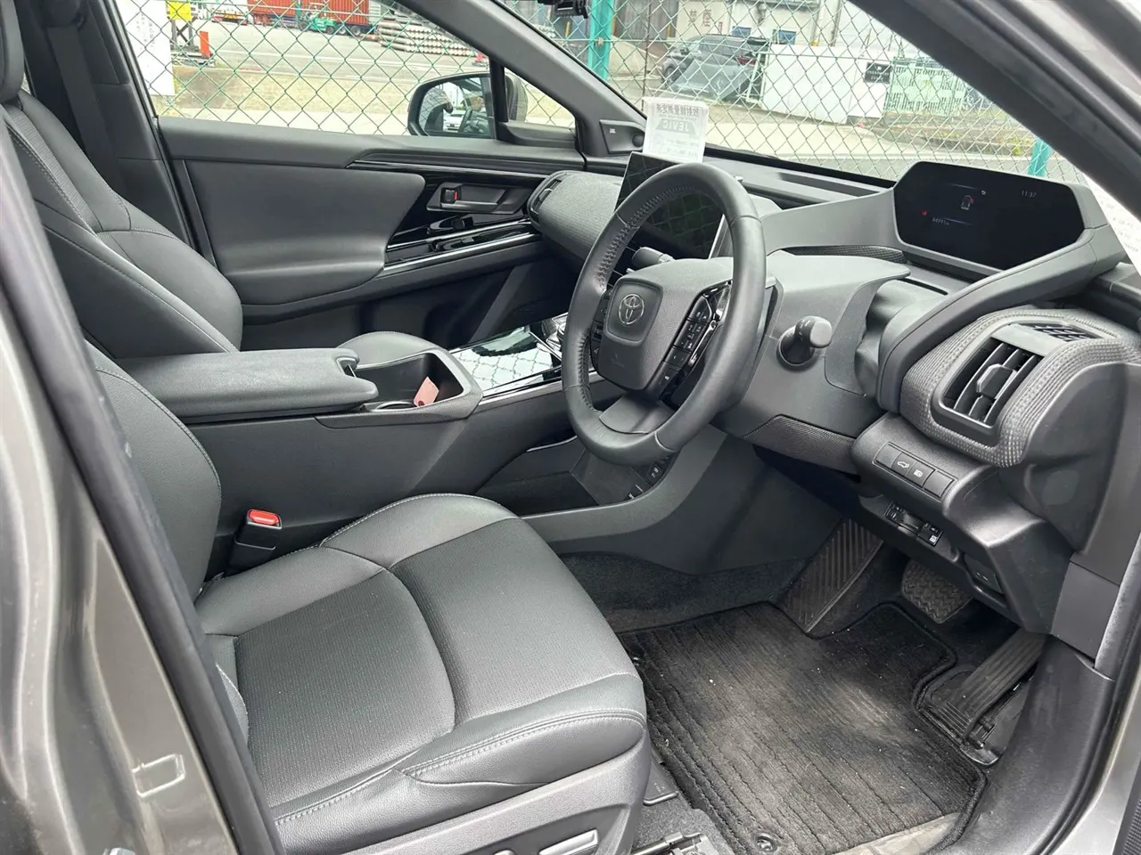 2023 Toyota bZ4X Z 4WD — photo 8