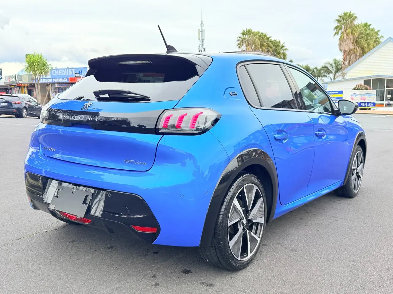 2020 Peugeot e-208 GT-Line (50kWh) — photo 5