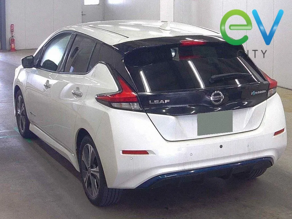 2020 Nissan LEAF X 40kWh With Pro Pilot, 360 Camera — photo 3