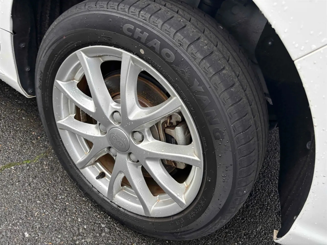 2022 BYD e6 GL Gen2 (71.7kWh) — photo 6