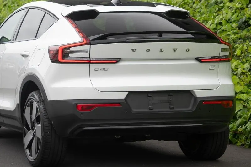2023 Volvo C40 Recharge Twin AWD (78kWh) — photo 6