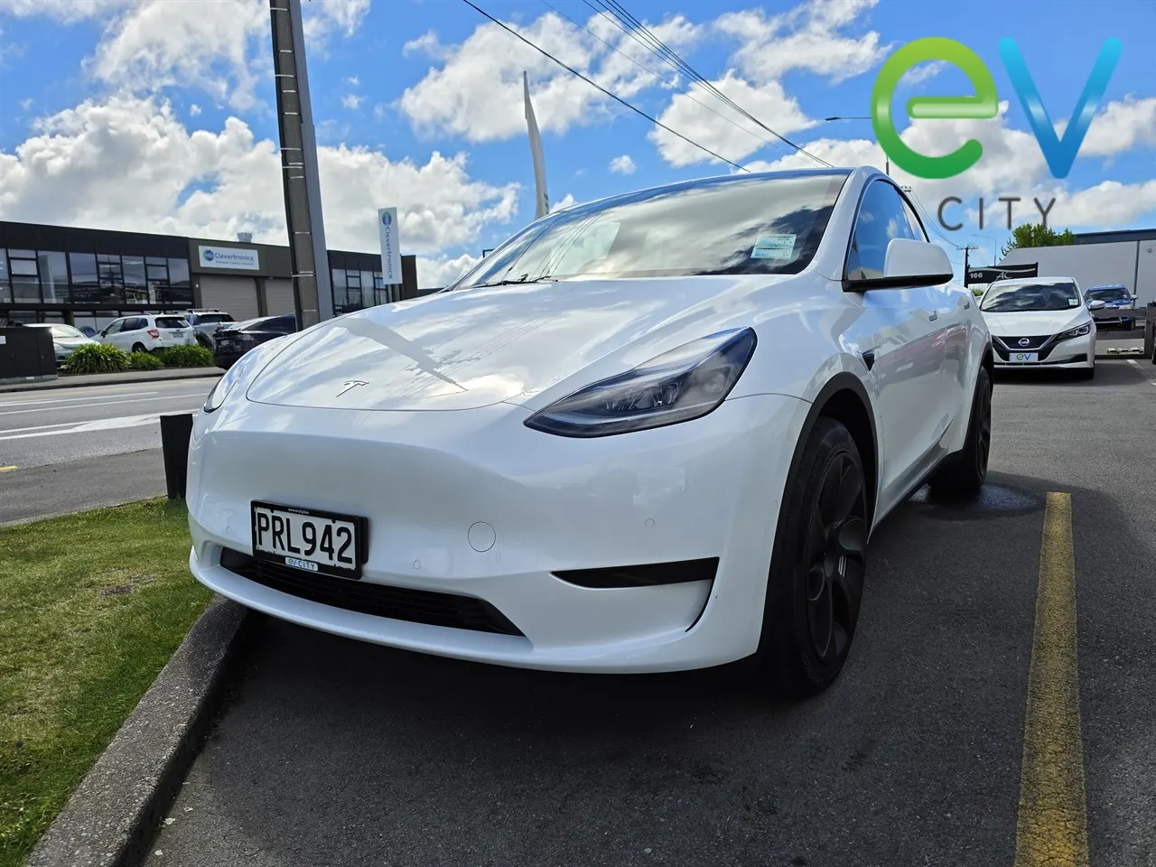 2023 Tesla Model Y Rear Wheel Drive, photo 8
