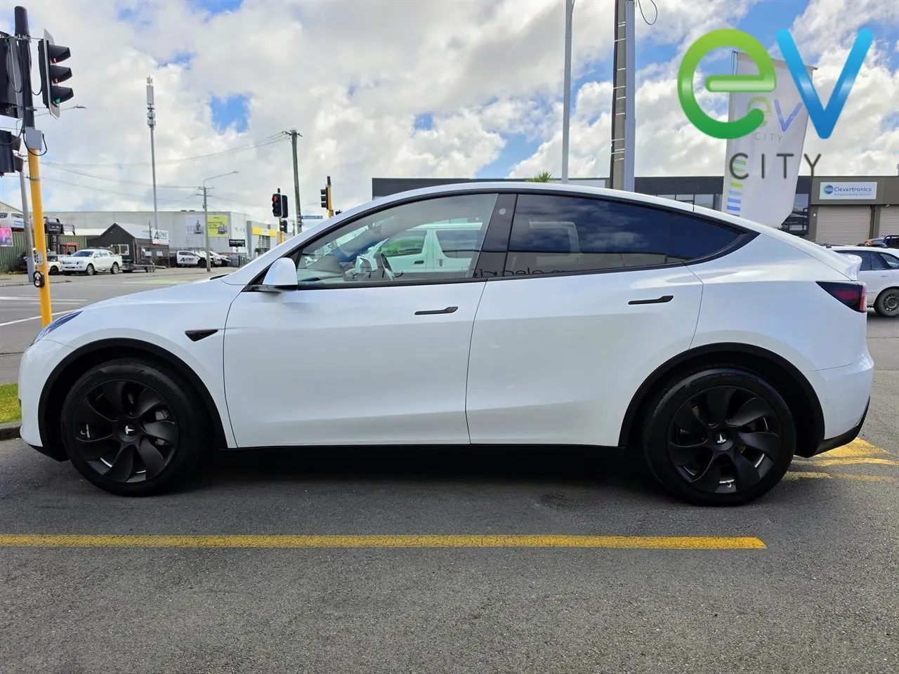2023 Tesla Model Y Rear Wheel Drive, photo 7