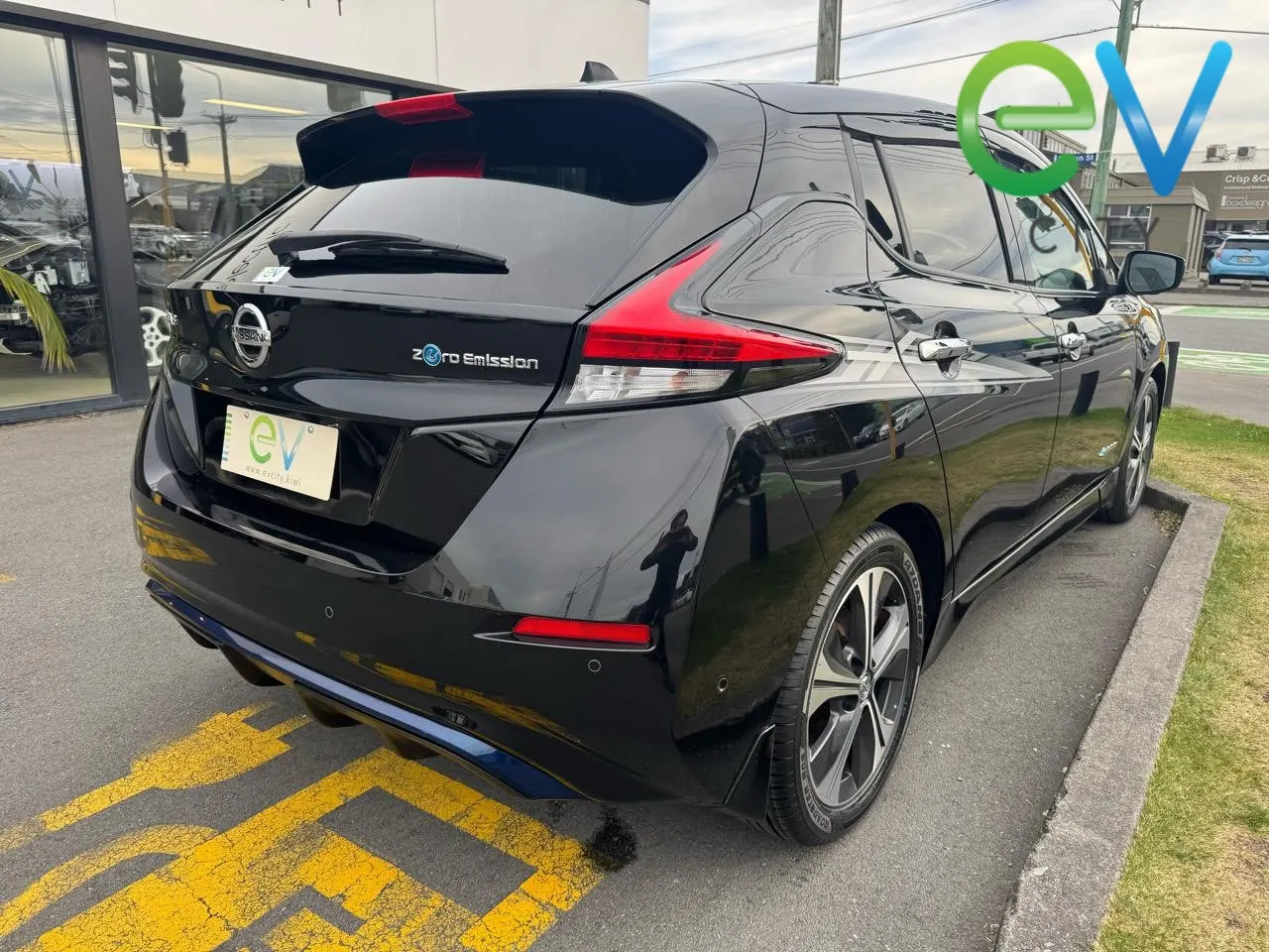 2018 Nissan LEAF G 40kWh Pro Pilot, 360 Camera — photo 8