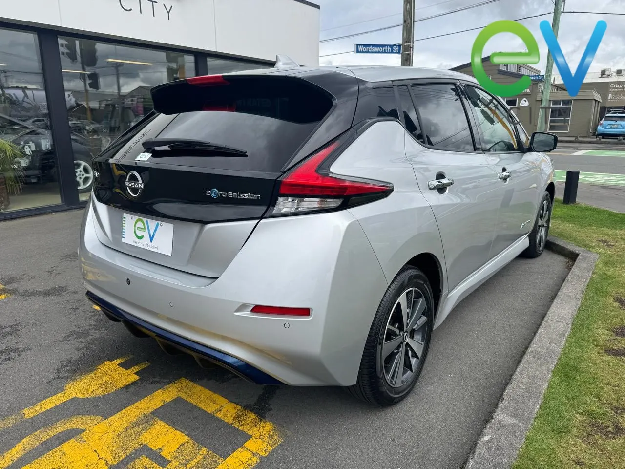 2021 Nissan LEAF X E+ 62kWh With Pro Pilot & 360 Camera — photo 3