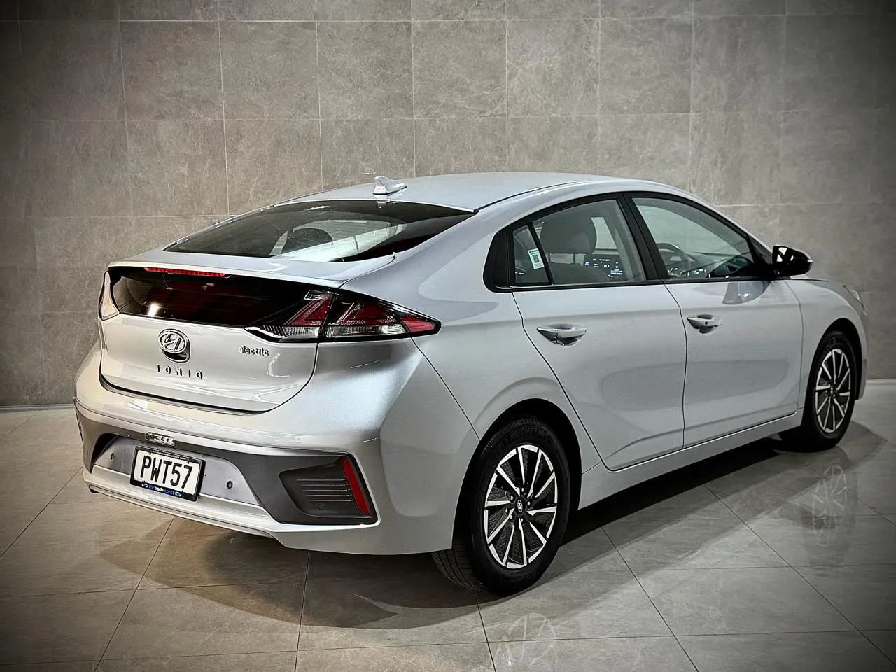 2023 Hyundai Ioniq Electric (NZ New) — photo 3
