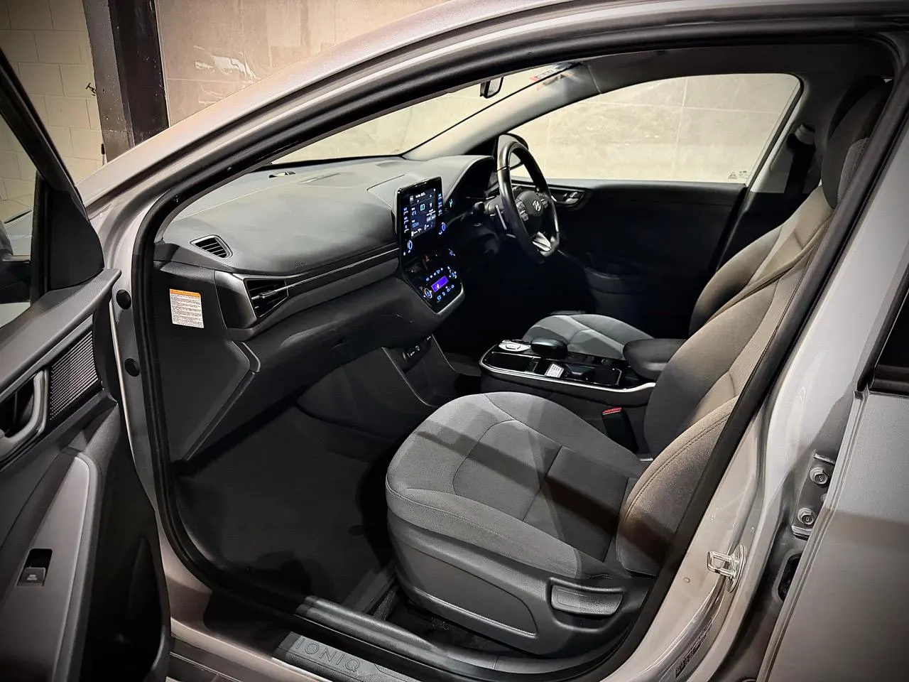 2023 Hyundai Ioniq Electric (NZ New) — photo 13