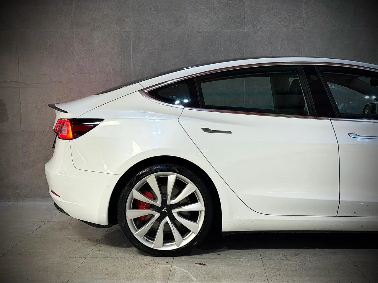 2019 Tesla Model 3 Performance (AWD), photo 9