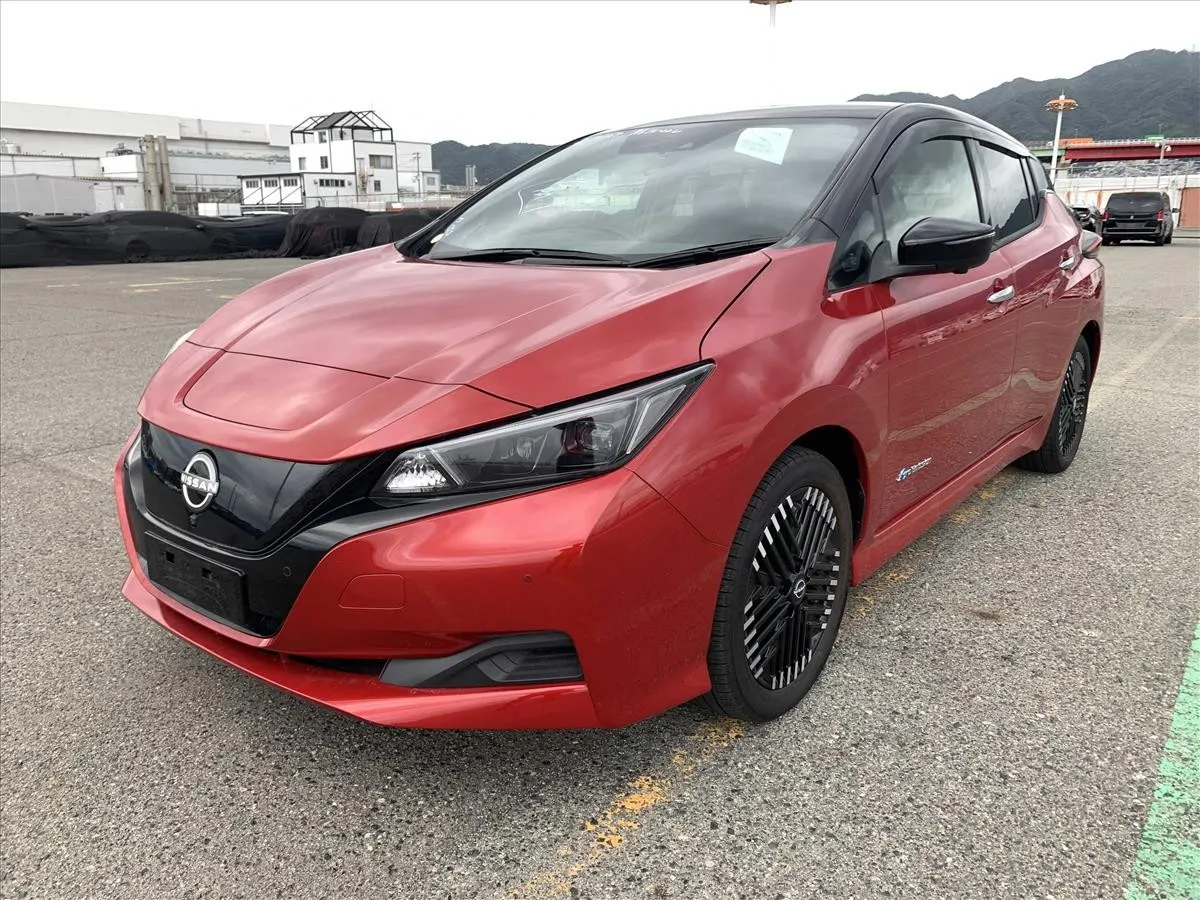 2023 Nissan Leaf X V Selection (40kWh) — photo 3