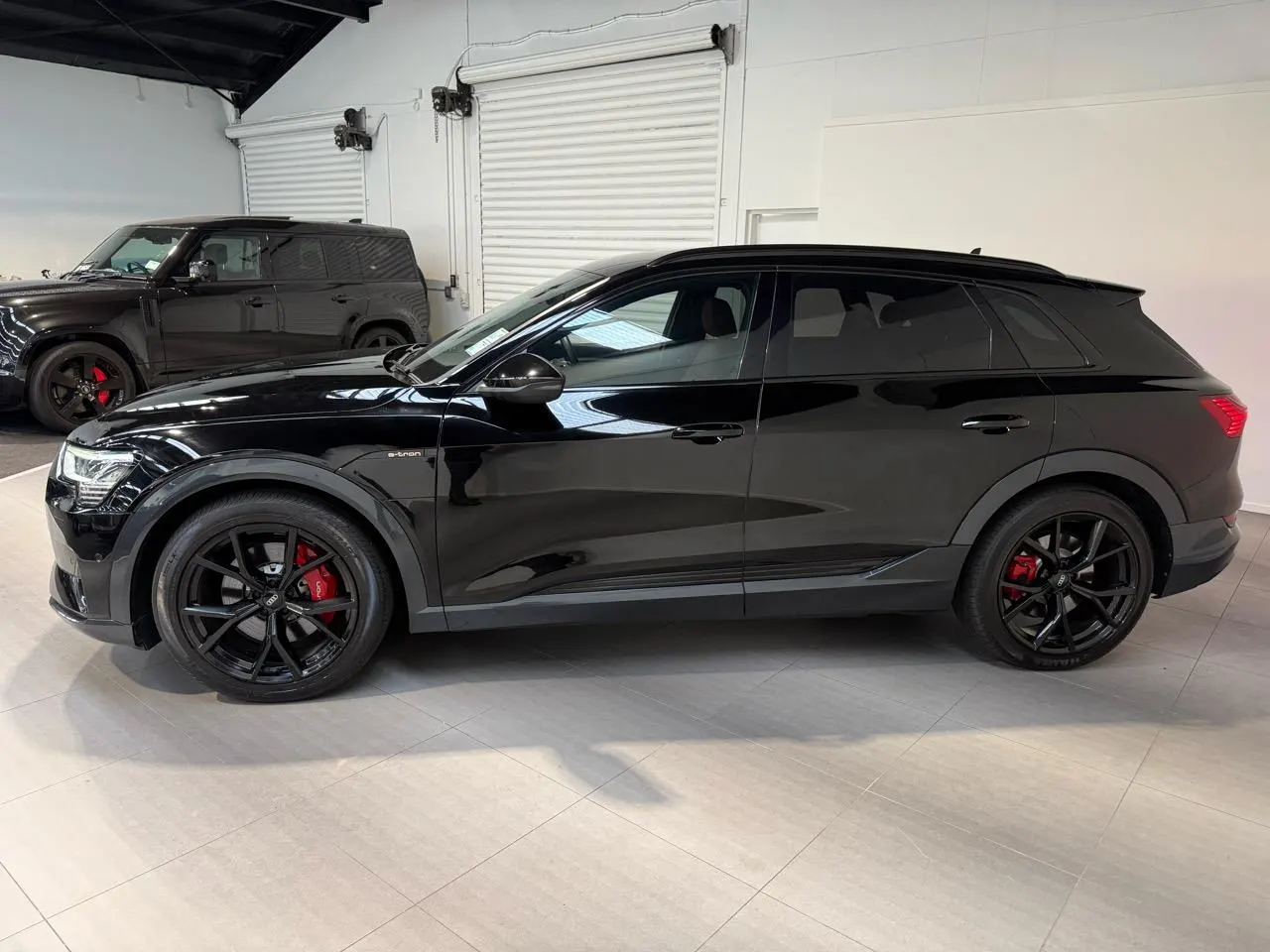 2019 Audi E-Tron Quattro 300KW 55 Launch Edition — photo 3