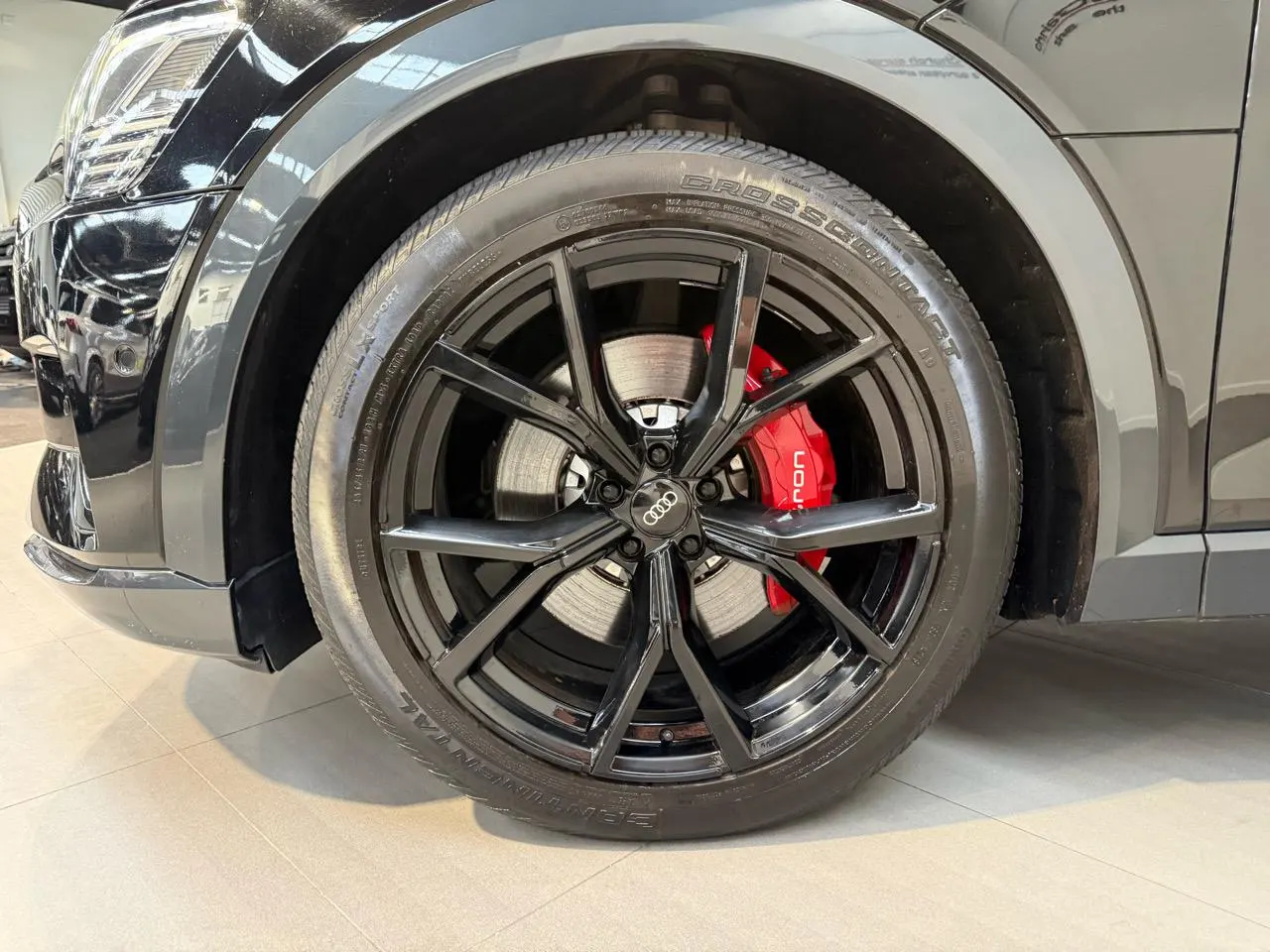 2019 Audi E-Tron Quattro 300KW 55 Launch Edition — photo 7