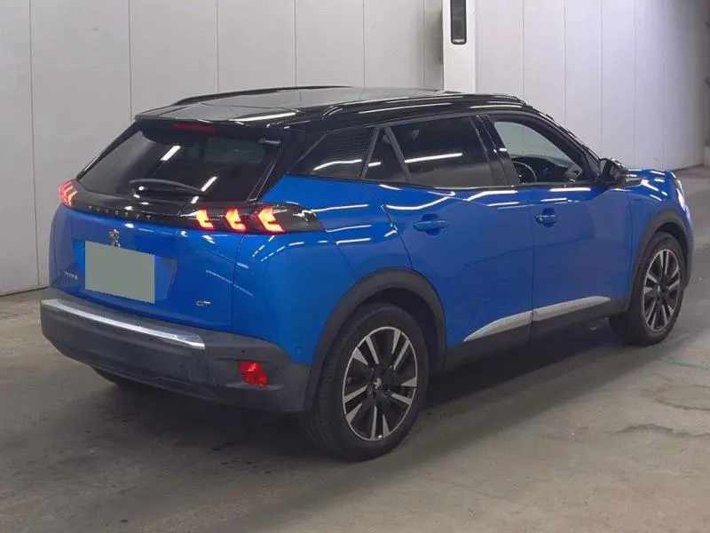 2021 Peugeot e-2008 GT (50kWh) — photo 13