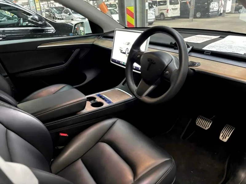 2022 Tesla Model Y RWD (60kWh) — photo 6