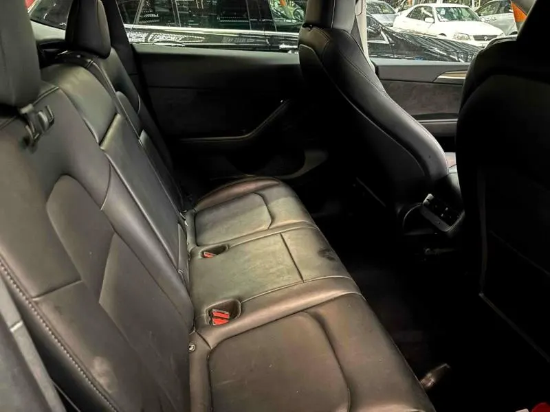 2022 Tesla Model Y RWD (60kWh) — photo 8