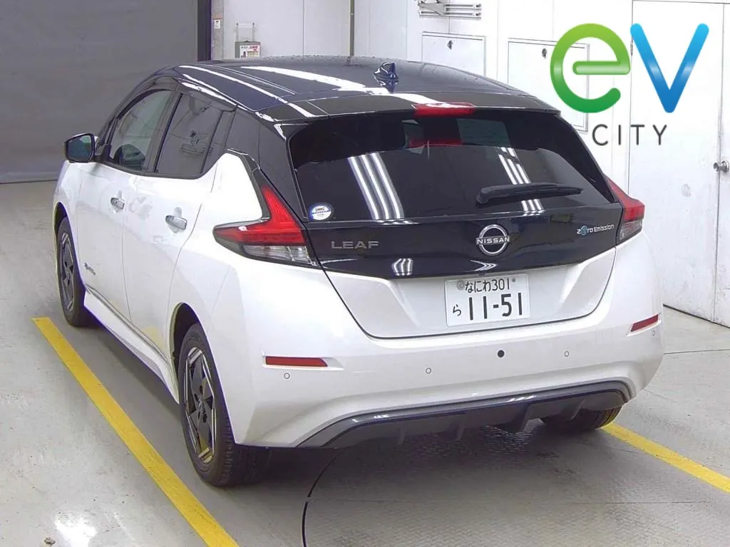2022 Nissan Leaf X E+ (62kWh) — photo 2