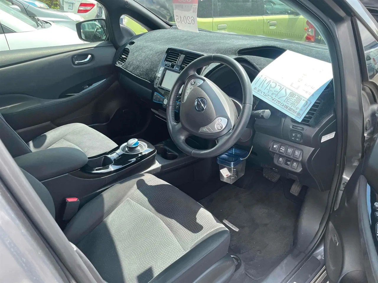 2016 Nissan Leaf 30X Low KMs (30kWh) — photo 7
