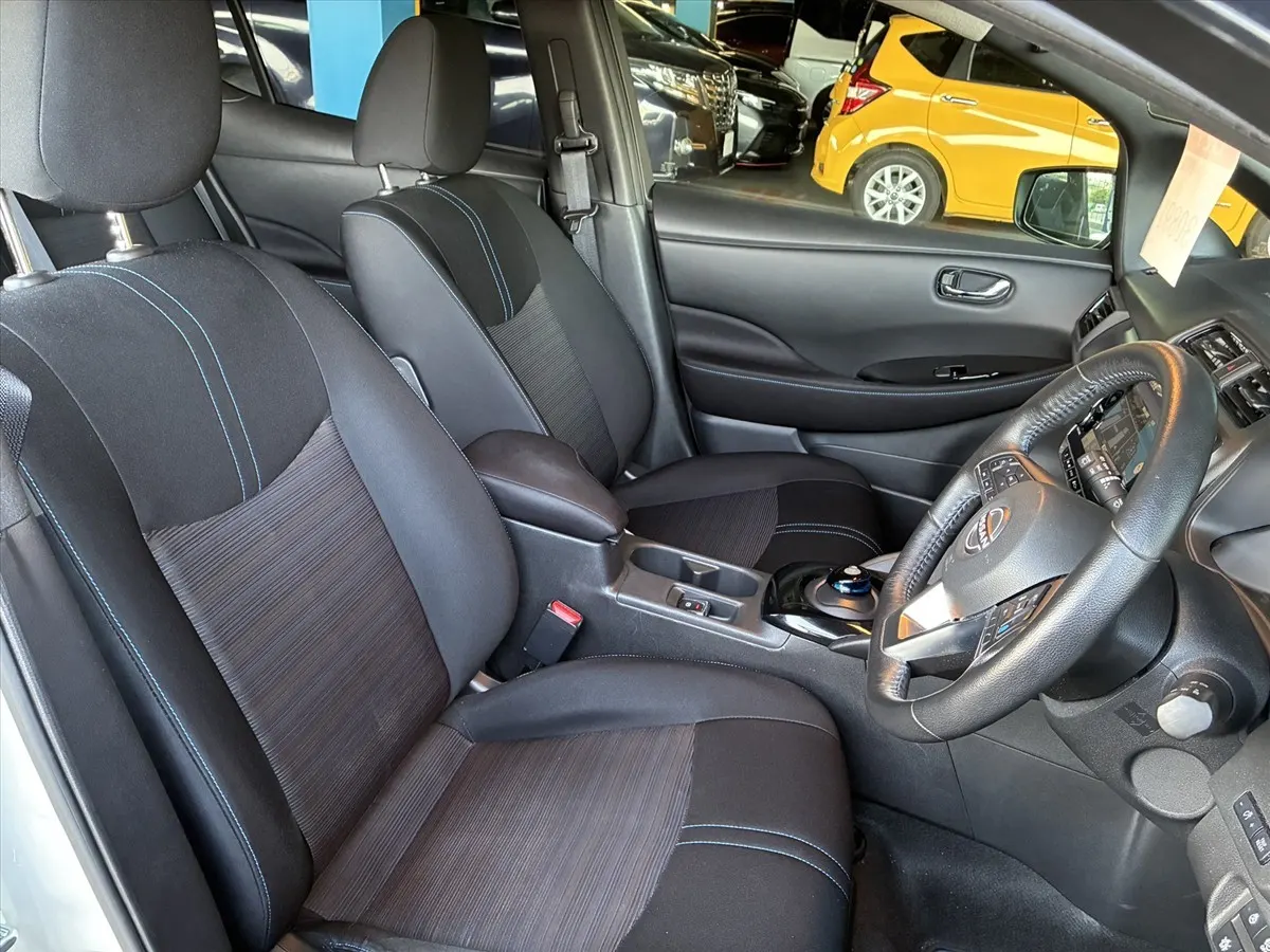 2022 Nissan Leaf X V Selection (40kWh) — photo 4