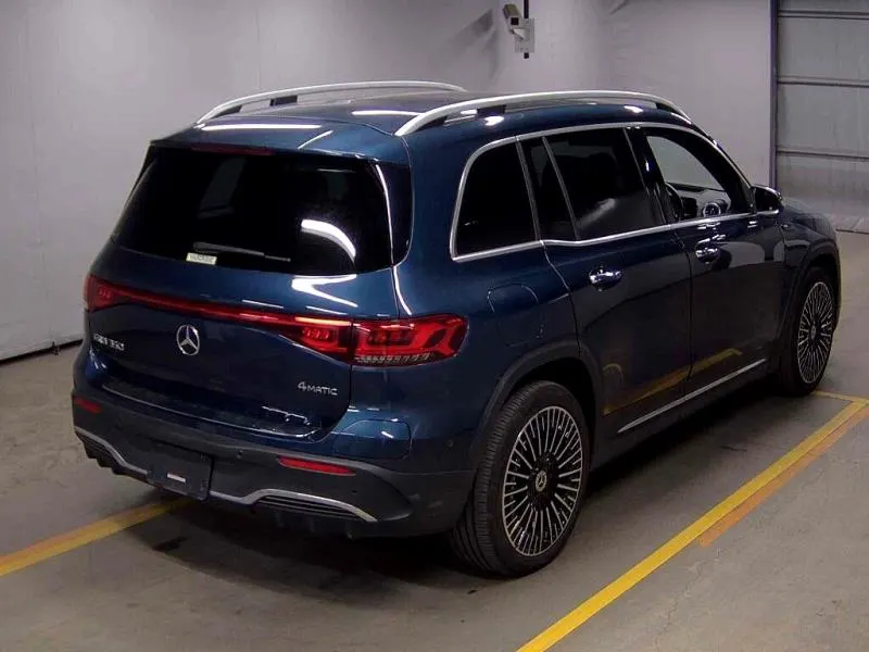 2023 Mercedes-Benz EQB 350 4Matic AMG Line (66kWh) — photo 7